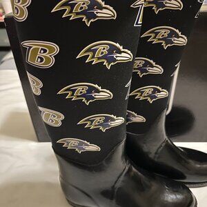 Cucé Shoes NFL Rain Boots – Baltimore Ravens “The Enthusiast II” (Women’s 8)